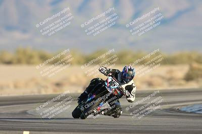 media/Dec-07-2025-CVMA (Sun) [[3e7d2de5dc]]/Race 18-Formula Twins-Formula 40 UL/